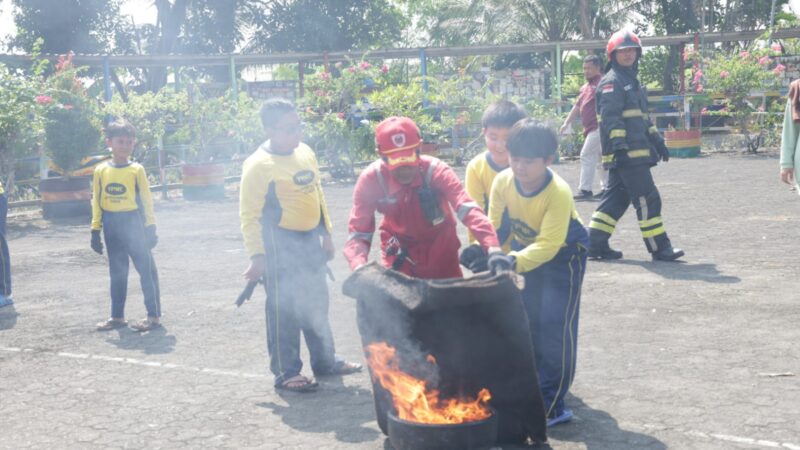 Pembelajaran Penanganan Api Sejak Dini, Warnai International Firefighters’ Day 2026 di RU IV Cilacap