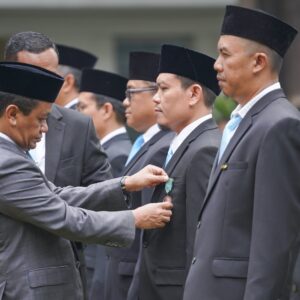Perwira Pertamina Patra Niaga RU Cilacap Raih Satyalancana Wira Karya dari Presiden RI
