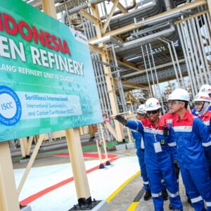 Tinjau Pengembangan SAF di Kilang Cilacap, Wapres Dorong Inovasi Energi Ramah Lingkungan dan Pemberdayaan Perempuan